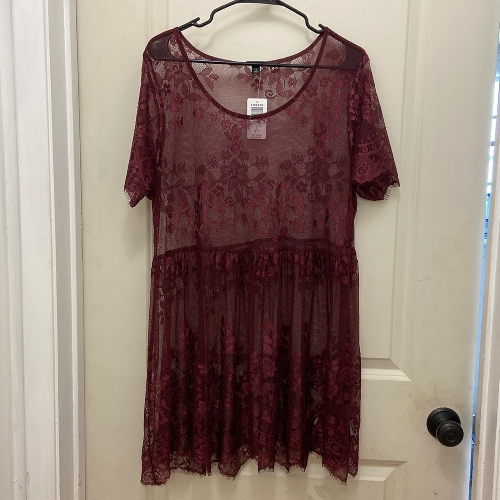 NWT Torrid Size 1 Burgundy Lace Blouse